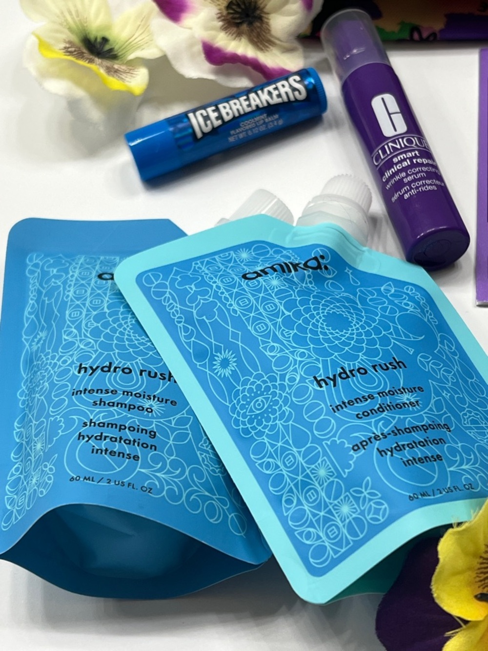 Clinique + Amika Anti-Aging Hydration Bundle - Picture 5 of 9